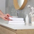 Badezimmer barrierefrei modernisieren: Lösungen für altersgerechtes Wohnen