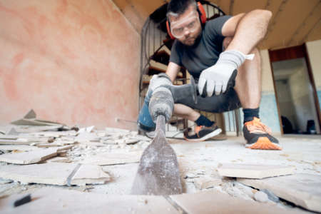 Scheidung, Erbschaft oder Trennung: Was passiert mit dem Immobilienkredit?